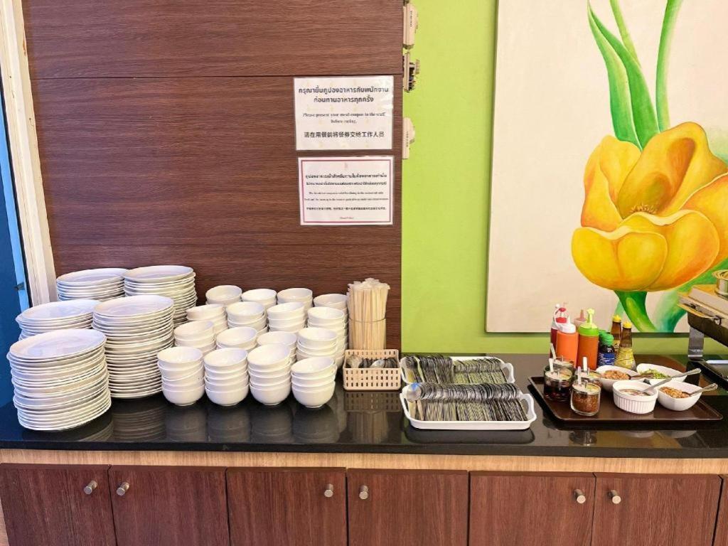 Laemchabang City Hotel Сі-Рача Екстер'єр фото