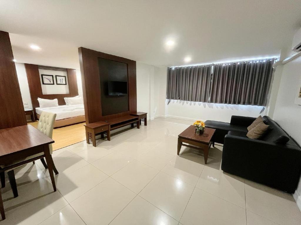 Laemchabang City Hotel Сі-Рача Екстер'єр фото